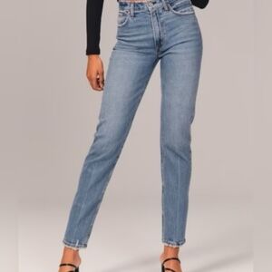 Abercrombie & Fitch The Mom High Rise (4Short)